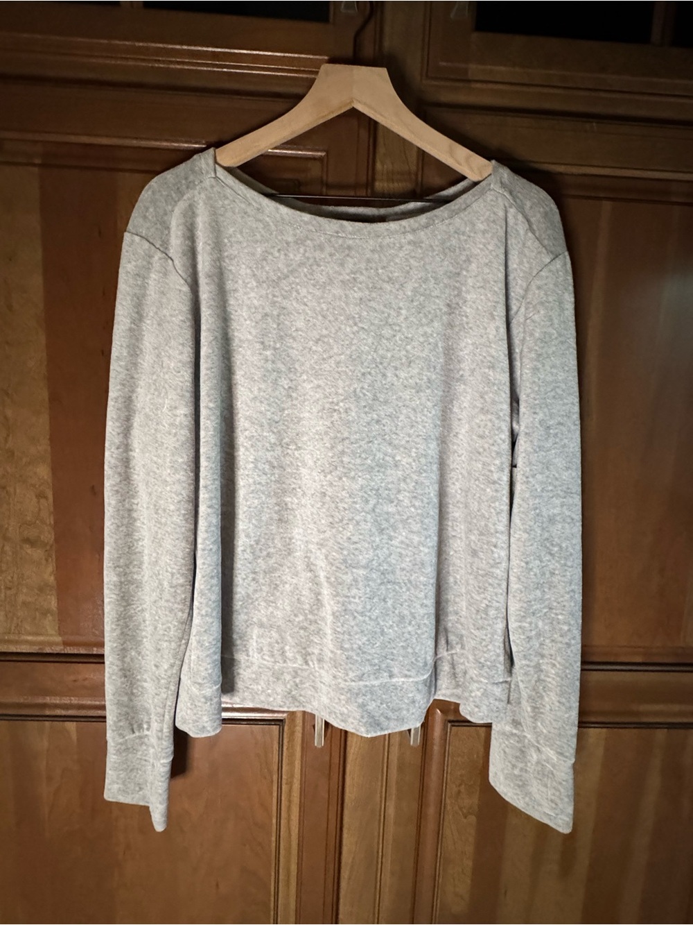 Everlast Light Gray Women's Crewneck Pullover Sweatshirt